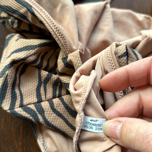 XL Long/ Aerie tiger print 1  piece swimsuit wrap around tie waist. Tan & black - Picture 14 of 14